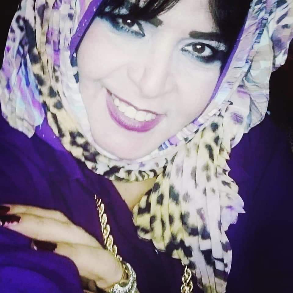 الشاعرة /إكرام عمارة.