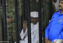 Photo of الحكم بإيداع الرئيس السوداني المعزول مؤسسة إصلاح لمدة عامين