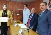 Photo of بالصور : ” آداب بنها ” تقيم حفل توزيع جائزة “زلطة” لأوائل قسم الإعلام