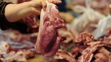 Photo of “التموين” توضح حقيقة بيع لحوم منتهية الصلاحية بالمجمعات الاستهلاكية