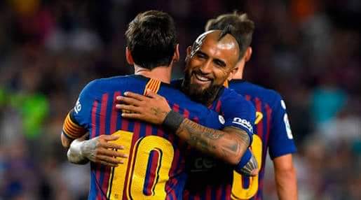 Photo of مسي يرفض رحيل فيدال عن برشلونة