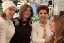 Photo of بضحكة حلوة وسيلفى.. نجمات الفن يحتفلن بعيد ميلاد دلال عبد العزيز