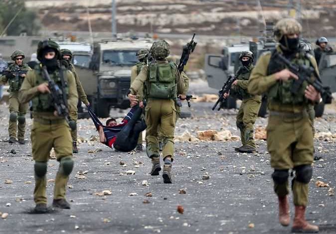 Photo of الأحتلال الإسرائيلي يعتقل 19 فلسطينيا بالضفة الغربية