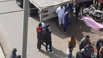 Photo of وفاة شاب بعد اصطدام دراجتة النارية بعربة نقل
