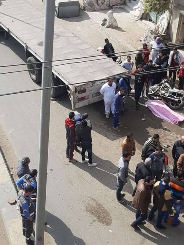 وفاة شاب بعد اصطدام دراجتة النارية بعربة نقل