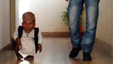 Photo of وفاة أقصر رجل في العالم بدولة نيبال