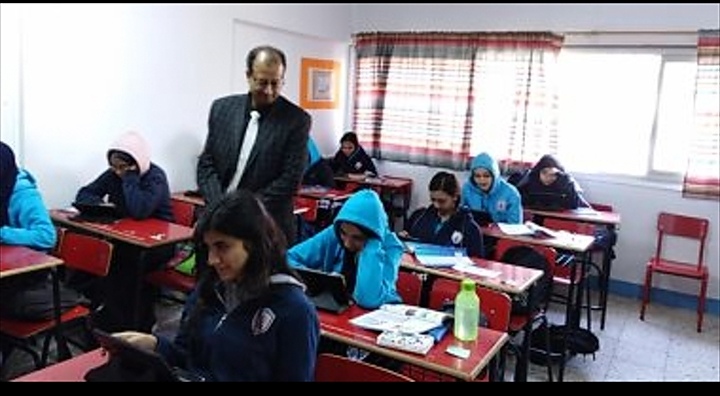 Photo of طلاب الصف الأول الثانوي يؤدون امتحان “الفيزياء” وفقًا لنظام التقييم الجديد