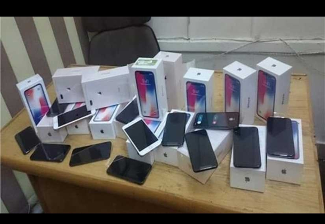 Photo of جمارك مطار القاهرة تحبط محاولة تهريب هواتف محمولة بـ500 ألف جنيه
