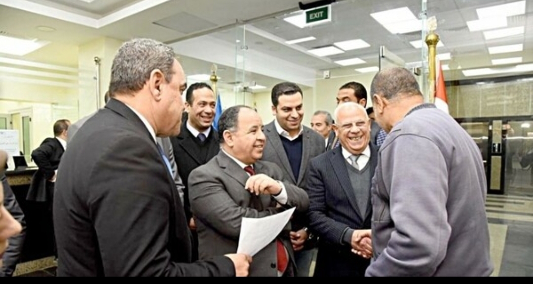 Photo of وزير المالية ومحافظ بورسعيد يتفقدان مبنى مجمع هيئات التأمين الصحي الشامل