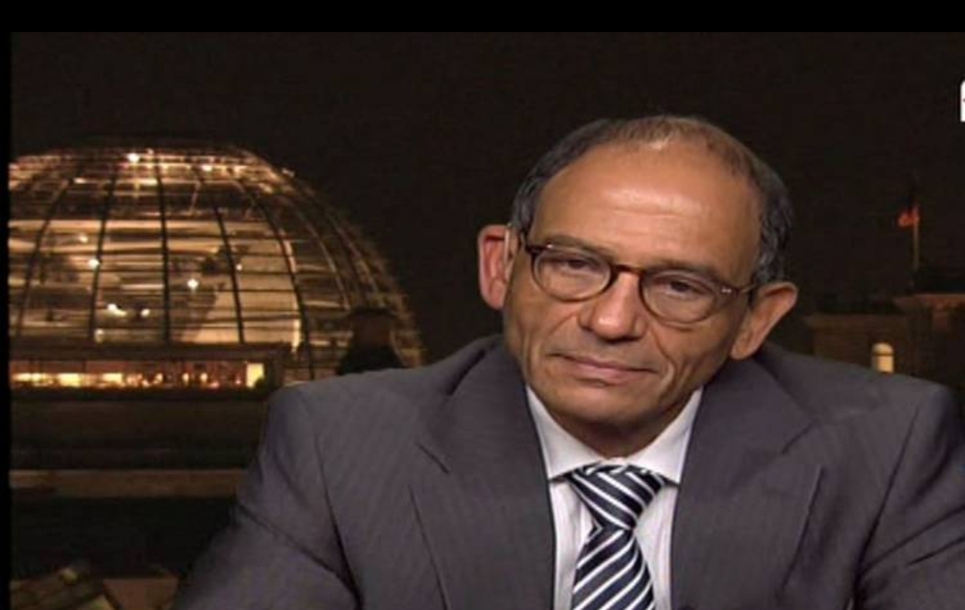 Photo of هاني عازر في لقاء فكري بمعرض القاهرة الدولي للكتاب