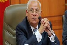 Photo of الغضبان :يهدي قائد القوات البحرية درع المحافظة