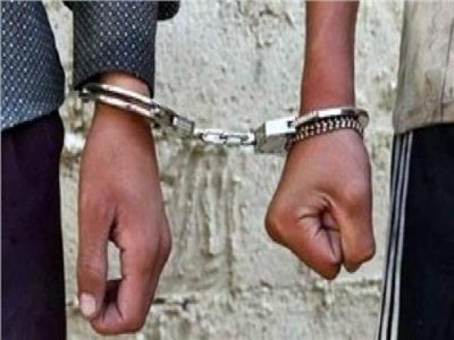 Photo of ضبط شخصين لقيامهما بالنصب والإحتيال على المواطنين زاعمان قدرتهما على أساليب العلاج الروحانى