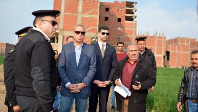 Photo of الهجان :إزالة 12 حالة تعدي  على الأراضي الزراعية بشبين القناطر