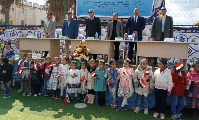 Photo of الهجان.. يدشن حملة توعية للوقاية من فيروس كورونا بمركز شباب دجوى