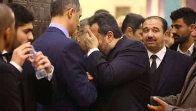 Photo of مجدي عبد الغني يبكي في أحضان جمال مبارك (صور)