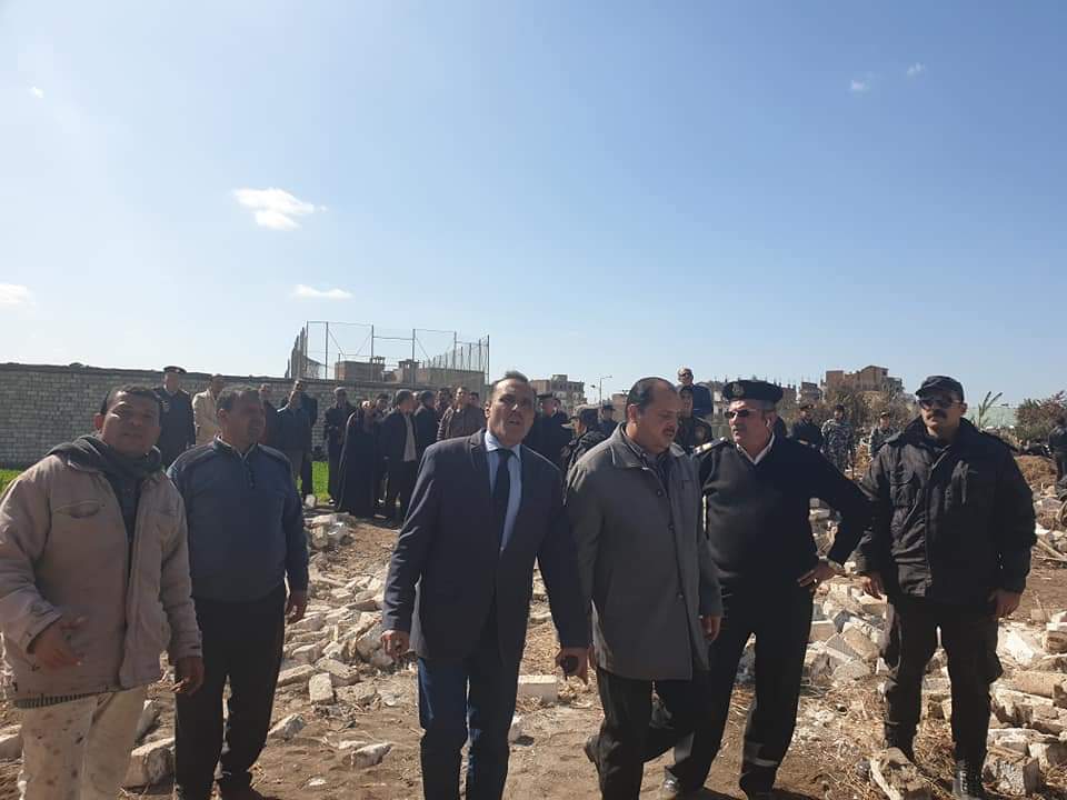 Photo of حملة لإزالة التعدي علي أراضي أملاك الدوله بمدينه بنها