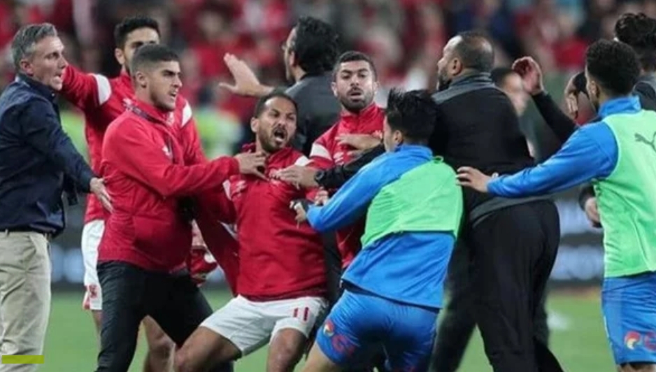 عاجل| إيقاف كهربا وإمام عاشور لنهاية الموسم.. قرارات لجنة الانضباط في مباراة السوبر