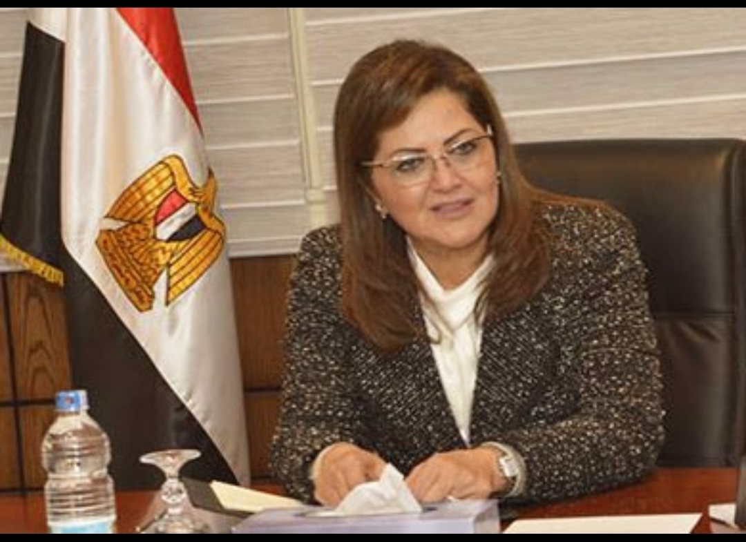 Photo of وزيرة التخطيط تبحث مع رئيس شركة سعودية الفرص الاستثمارية في مصر