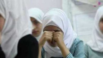 Photo of تحول معلم رياضيات الى ذئب بشري ويتحرش ب120 طالبة