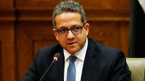 Photo of وزير السياحة والآثار: فتح 3 سراديب جديدة بمعبد دندرة أمام الجمهور