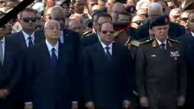 Photo of عاجل| السيسي يتقدم جنازة الرئيس الأسبق محمد حسني مبارك