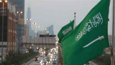 Photo of السعودية: تمدد تعليق الحضور لمقرات العمل والرحلات الدولية والداخلية حتى إشعار آخر
