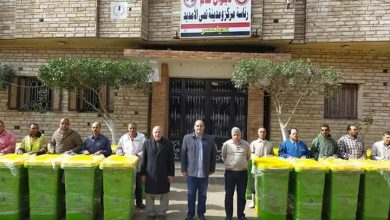 Photo of محافظ الدقهلية: توزيع 2200 من حاويات نظافة على الوحدات المحلية للمراكز والمدن والاحياء