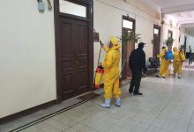 Photo of بالصور.. بدء تعقيم وتطهير مبنى إدارة جامعة بنها “بسبب الكورونا “