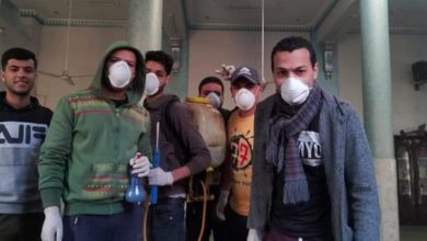Photo of شباب قرية ميت العطار يعقمون المساجد والشوارع بالمطهرات مجانا..صور