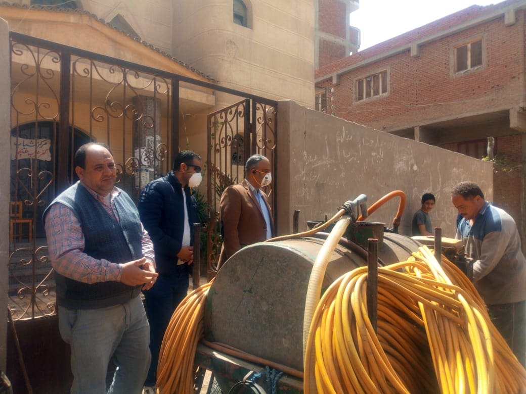 برقطا، كفر الشهاوى خاطر، كفر عزب غنيم يقوموا بتعقيم قريهم بالكامل
