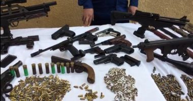 Photo of ضبط 201 قطعة سلاح نارى ، 198 قضية مخدرات وتنفيذ 80329 حكم قضائى متنوع خلال 24 ساعة