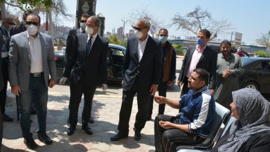 Photo of محافظ القليوبية يستقبل السيد الدكتور/وزير الاتصالات وتكنولوجيا المعلومات لمتابعة انتظام صرف منحة العمالة غير المنتظمة عبر مكاتب البريد والمدارس المخصصة لصرف المنحة بمدينة بنها
