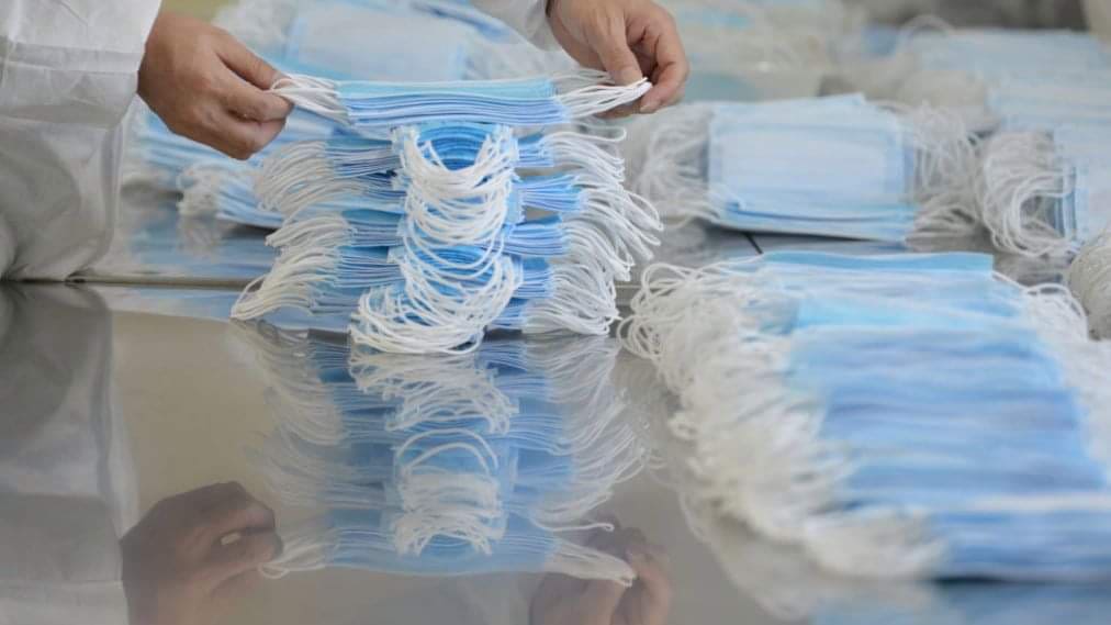 هيئة الاستثمار: التصريح للشركات الصناعية العاملة بنظام المناطق الحرة بإنتاج الكمامات