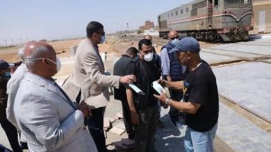 Photo of وزير النقل يفاجئ العاملين بمحطة الجناين للسكك الحديدية