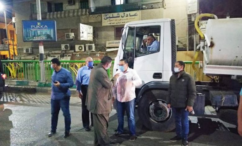Photo of محافظ الشرقيه يتابع أعمال التطهير والتعقيم ورفع القمامة بمدينة الزقازيق