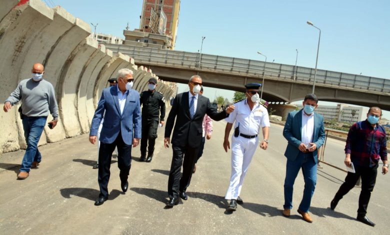 Photo of محافظ القليوبية ومدير أمن القليوبية يشاهدان افتتاح طريق الرياح التوفيقى امام مديرية أمن القليوبية بعد اغلاقه لأكثر من ٩سنوات لدواعى امنية