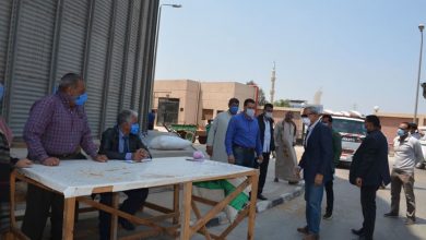 Photo of فى جولة مفاجئة…محافظ القليوبية يتفقد صوامع تخزين القمح بمدينة بنها مع بدء موسم الحصاد