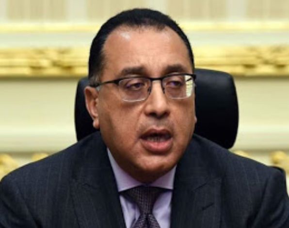 Photo of رئيس الوزراء: السبت المقبل إجازة عيد العمال بدلاً من الجمعة