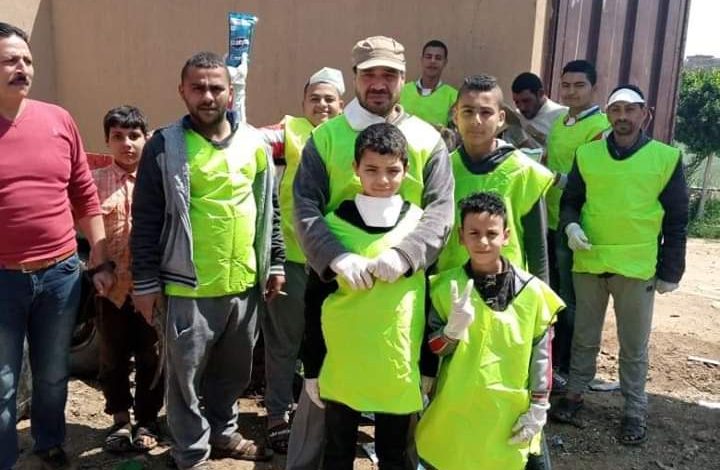 Photo of شباب الحصافة في حملة تطوعية لتعقيم المركز والقرية