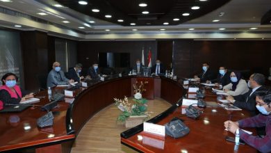 Photo of وزيرا النقل وقطاع الأعمال يبحثان انشاء شركة لنقل البضائع بالسكة الحديد