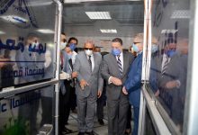 Photo of بأيدي الطلاب:محافظ القليوبية ورئيس جامعة بنها يفتتحان تشغيل أول بوابة تعقيم إلكترونية في المستشفيات