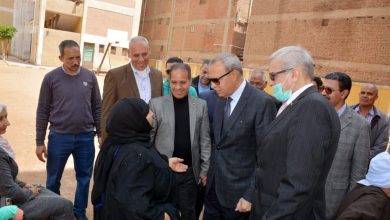 Photo of محافظ القليوبية يتابع “صرف المعاشات” بالمدارس التى خصصت لتكون منافذ للبريد بمدينة بنها