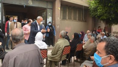 Photo of محافظ القليوبية يتابع صرف المرحله الثانيه لاصحاب المعاشات بعدد من مدارس ومكاتب البريد بخمس مدن بالمحافظة