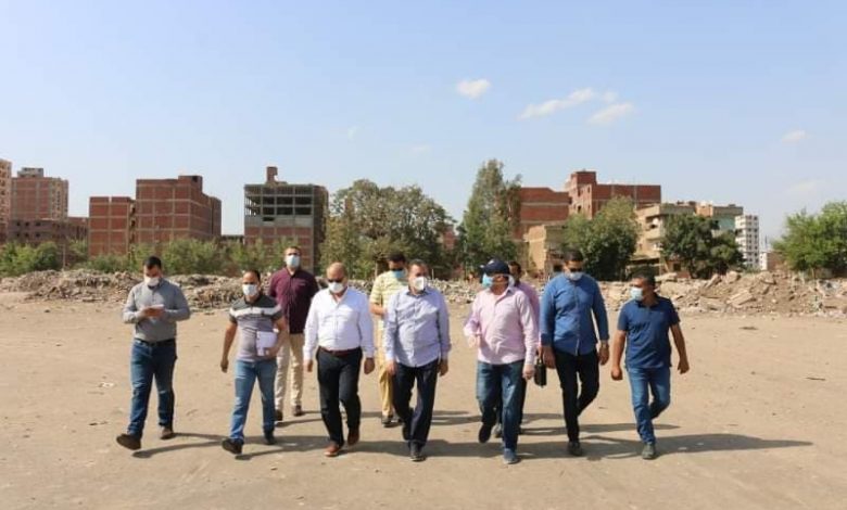 Photo of بالصور..رفع تراكمات القمامة بمنطقة أرض المهبط بشبين الكوم