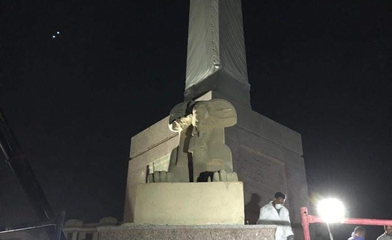 Photo of انتهاء عملية نقل الكباش الأربعة الي ميدان التحرير بعد ترميمها