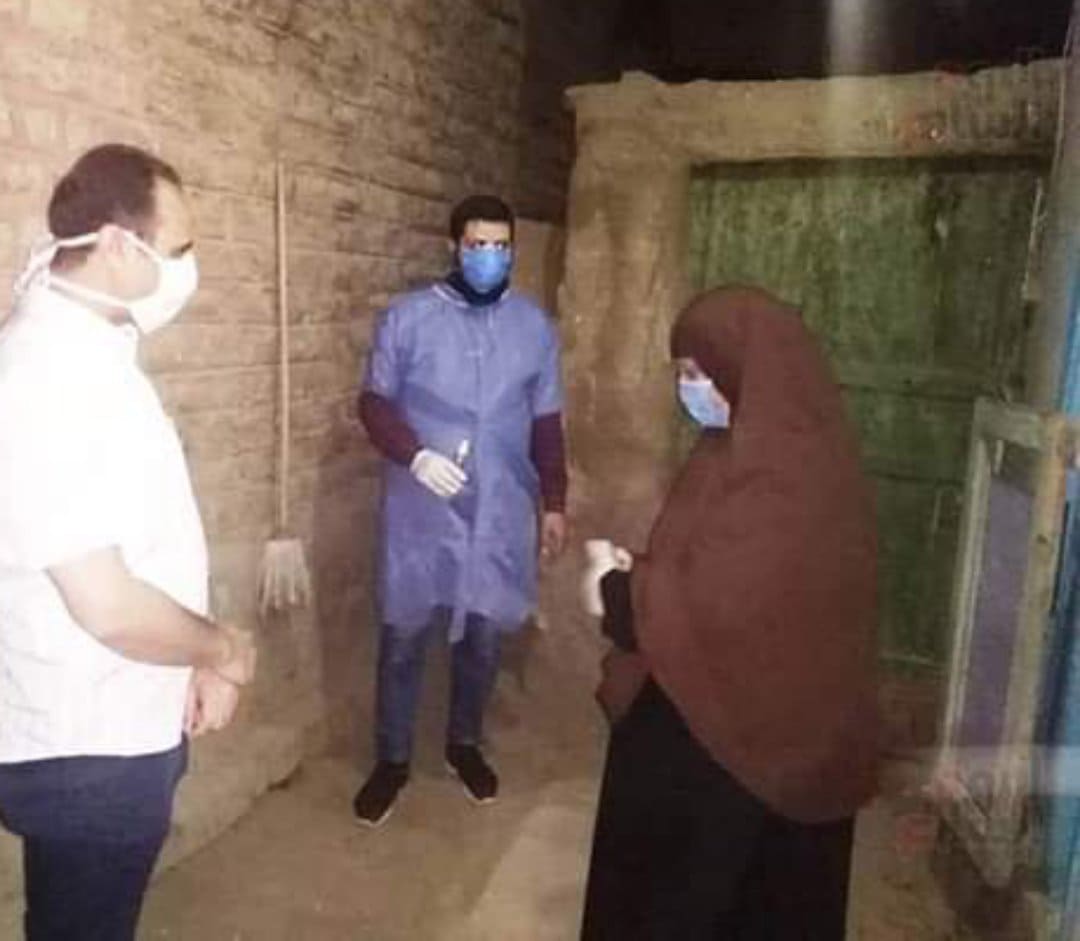 عزل منطقة سكنية بقرية باجا بسوهاج بعد ظهور 11 حالة إيجابية مصابة بـ"كورونا"