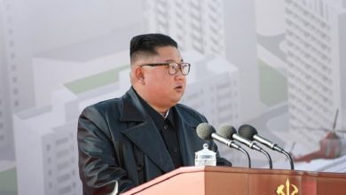 Photo of وسائل إعلام: زعيم كوريا الشمالية يظهر علنا لأول مرة منذ 20 يوما