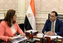 Photo of رئيس الوزراء يكلف بسرعة تأسيس الشركة الخاصة بمشروع المخازن الاستراتيجية للأدوية والمستلزمات الطبية