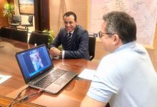 Photo of العناني يعقد اجتماع عبر الفيديو كونفرانس مع 20 سفيرا من الدول الأوربية