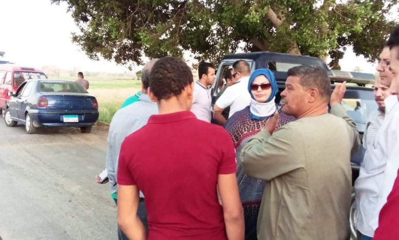 Photo of إخماد حريق شب في منزل بعزبة “نامق” بقها بسبب تطاير الشرر من حرق القمامة